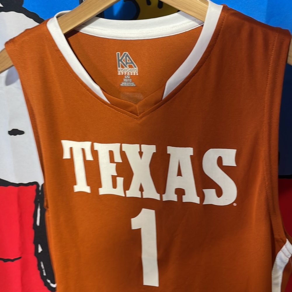 Twcas V neck Sports - Picture 7 of 7